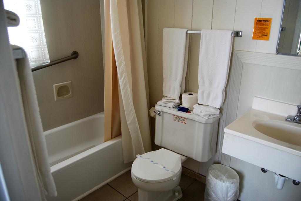 Redwood Motel Bridgeport Luaran gambar