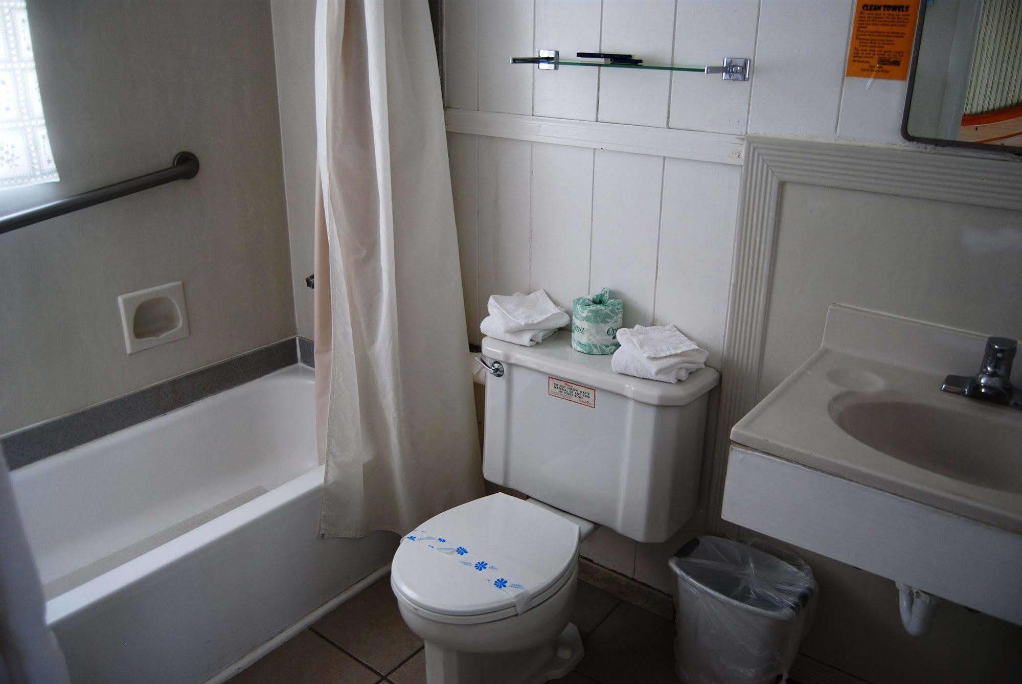 Redwood Motel Bridgeport Luaran gambar